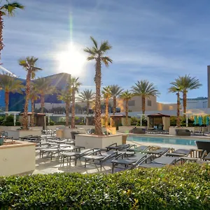 Mgm Signature-28-820 1br 2ba F1 Pits View Balcony Holiday home